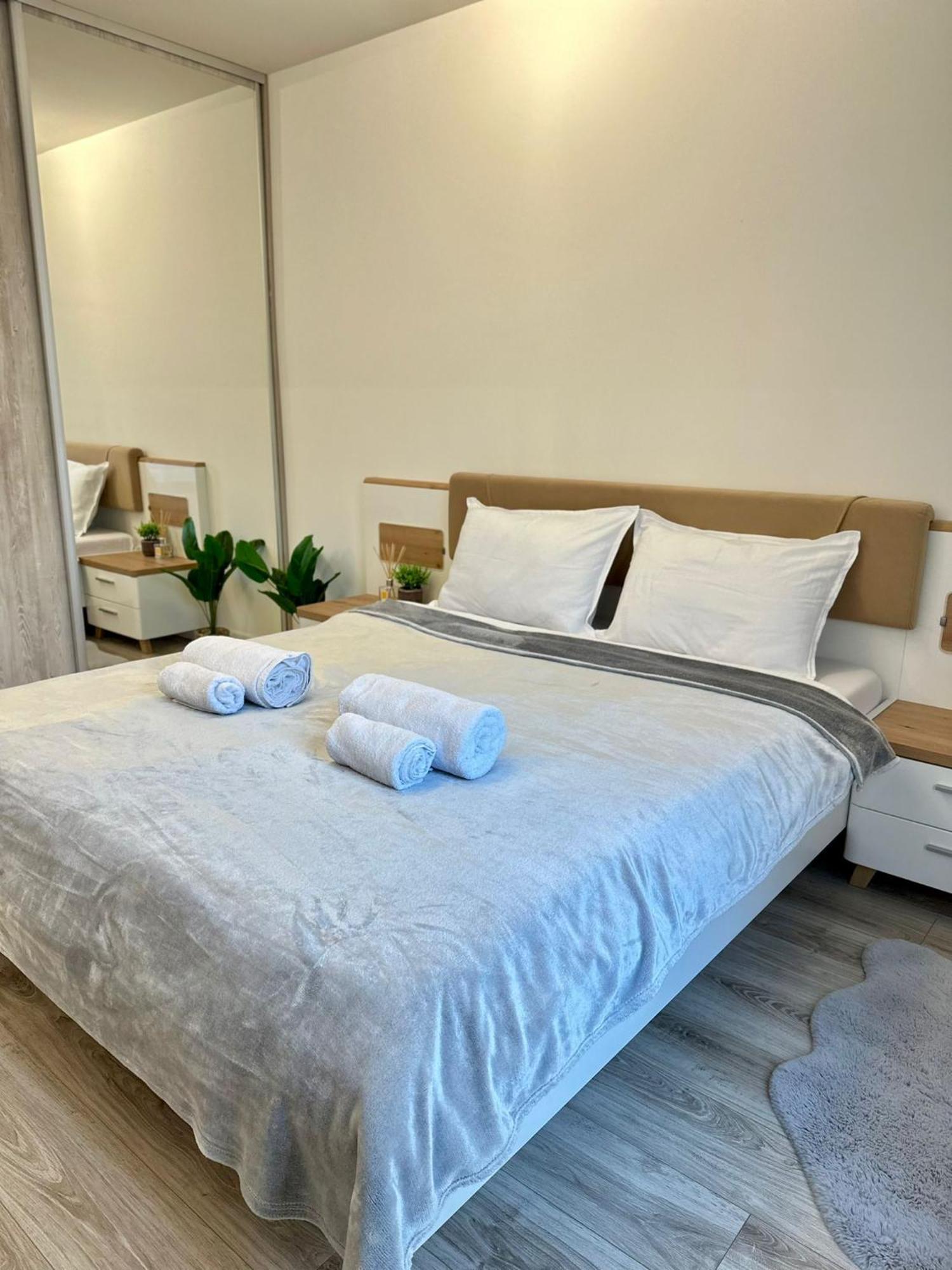 Central Park Apartment Cluj-Napoca Ngoại thất bức ảnh